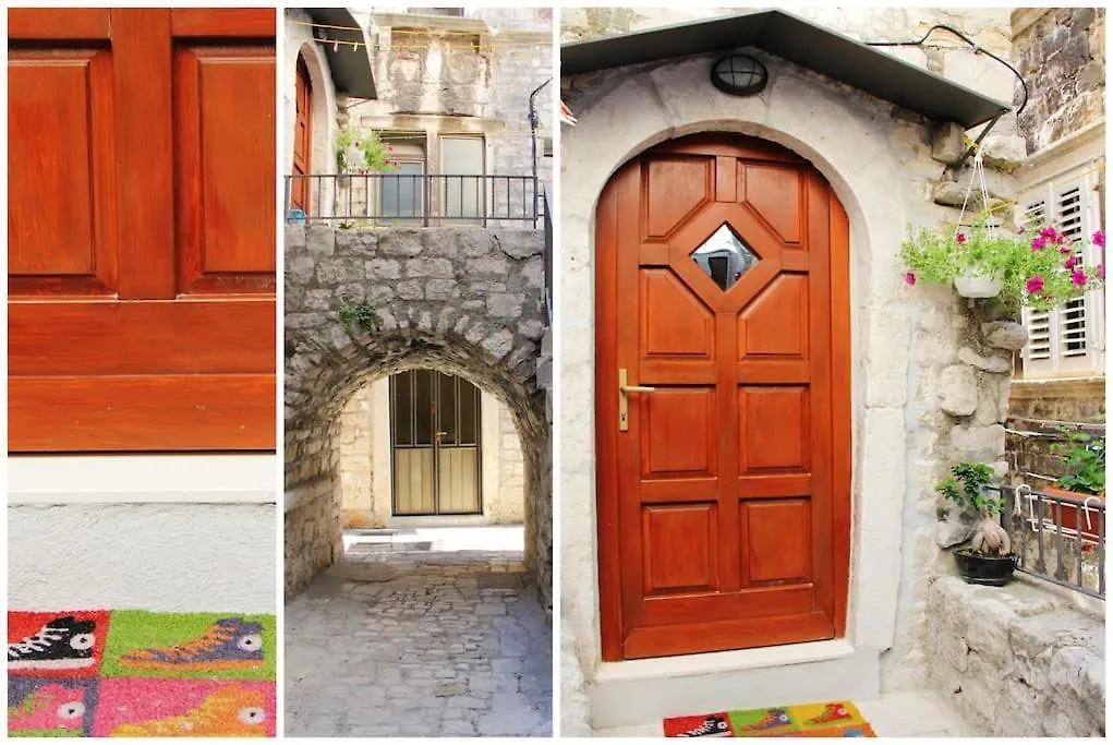 Apartment In The Old Town Of Trogir