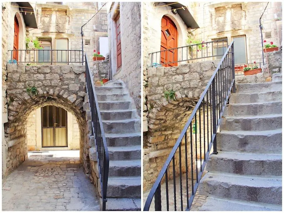 Apartment In The Old Town Of Trogir Croatia