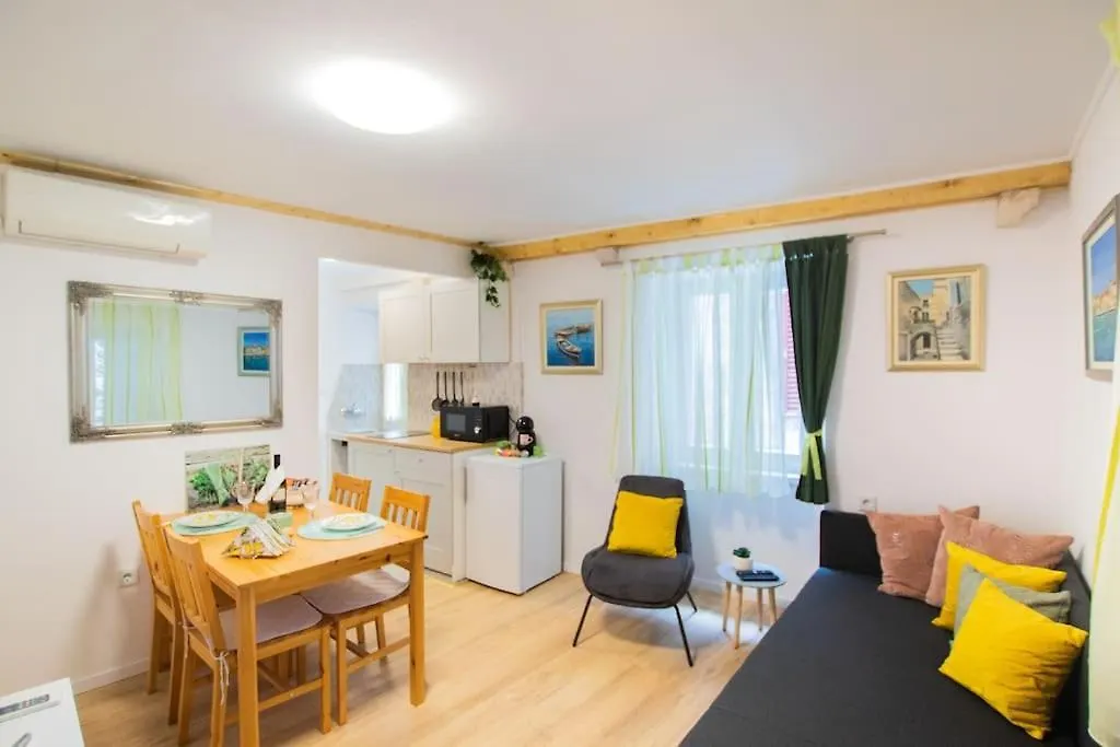Apartment In The Old Town Of Trogir 0*,  Croatie