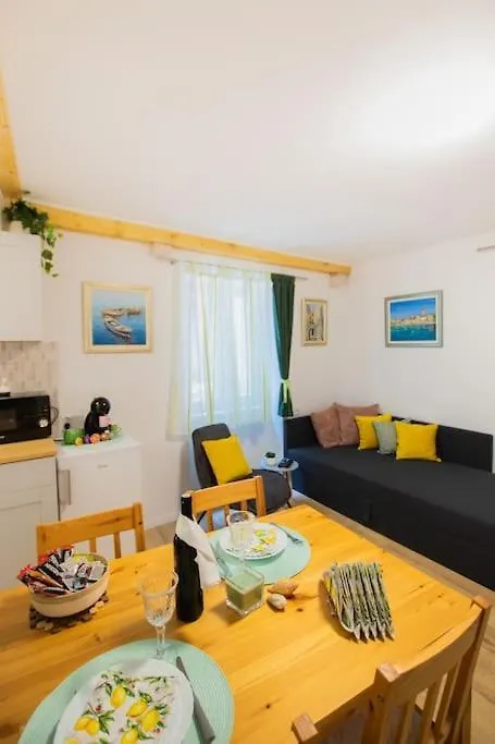 Apartment In The Old Town Of Trogir